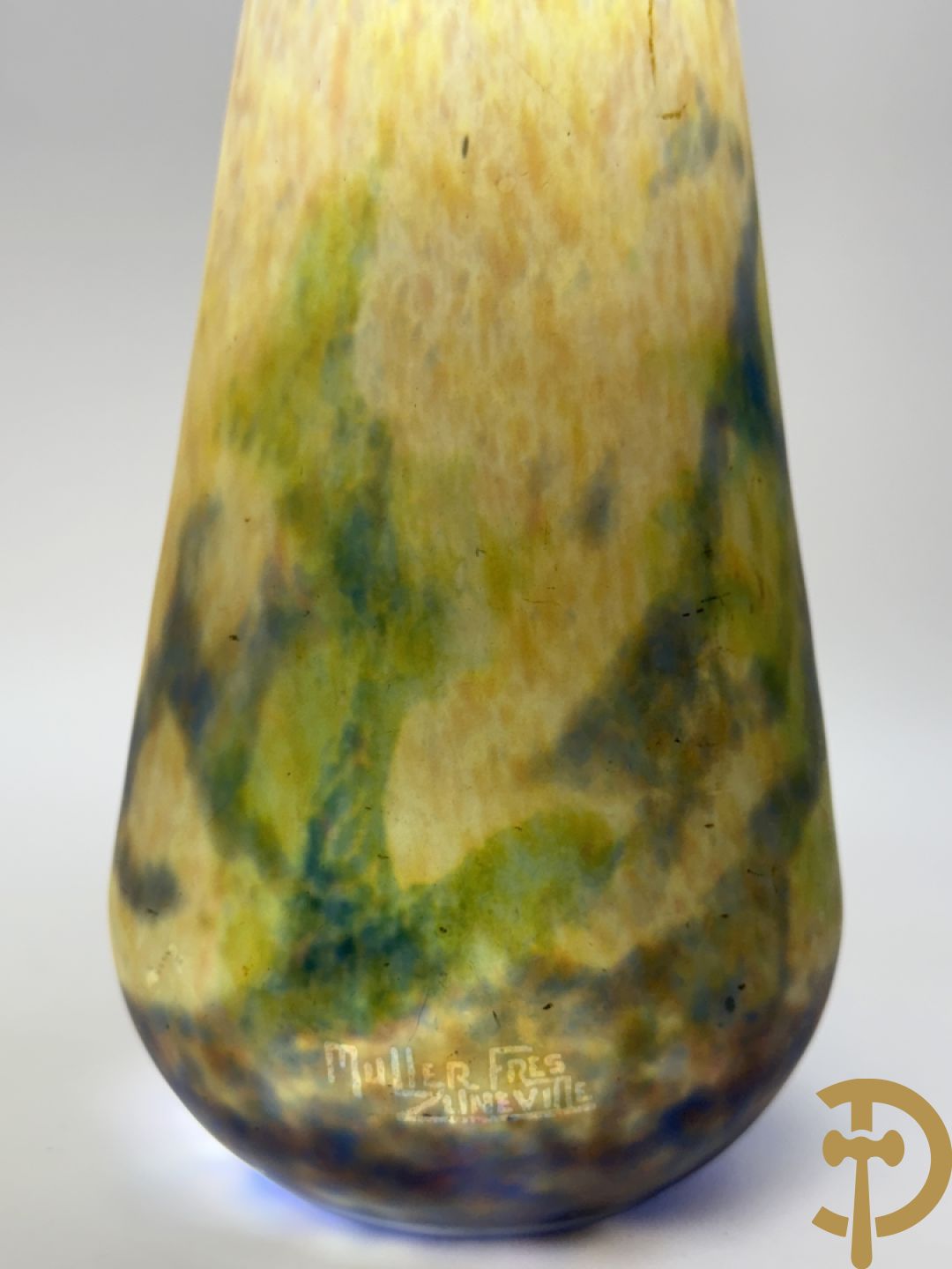 MÜLLER FRERES Luneville getekend, Art Deco vaas in glaspasta