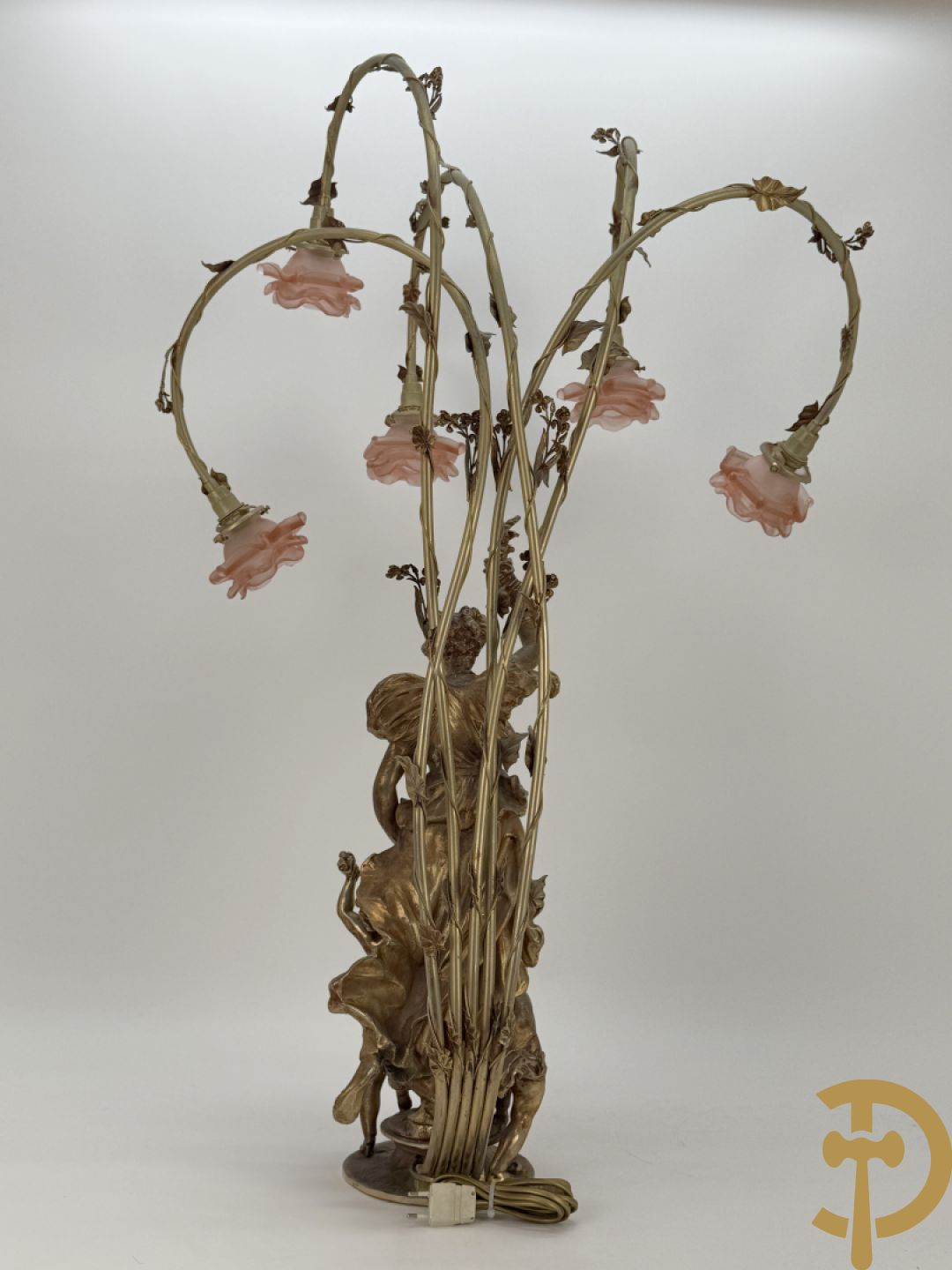 POITE getekend - Vuurverguld bronzen beeld van dame met kinderen houdende een toorts, achteraan 5 lichtpunten