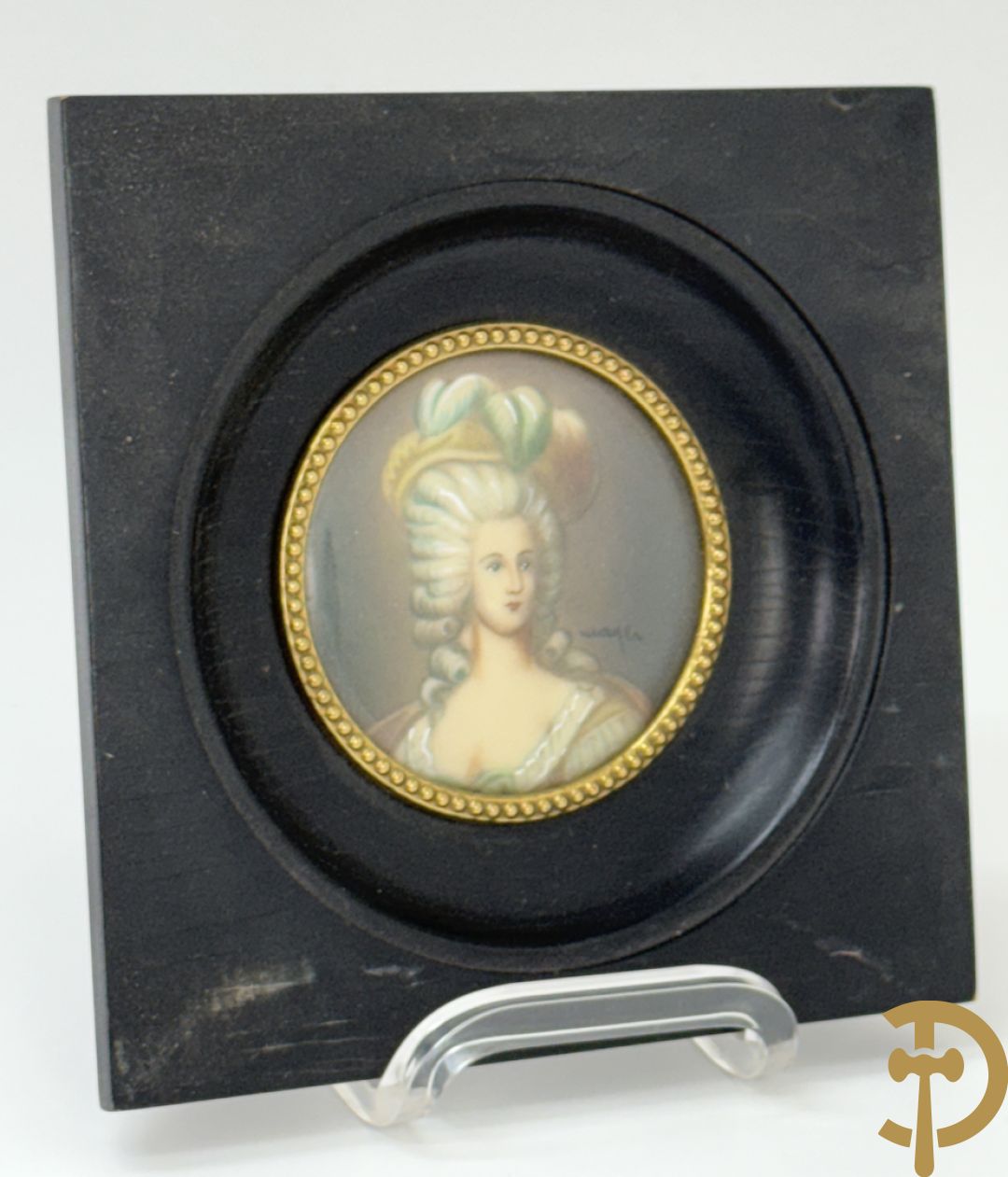 Vier handgekleurde miniaturen met romantische scènes en edeldames