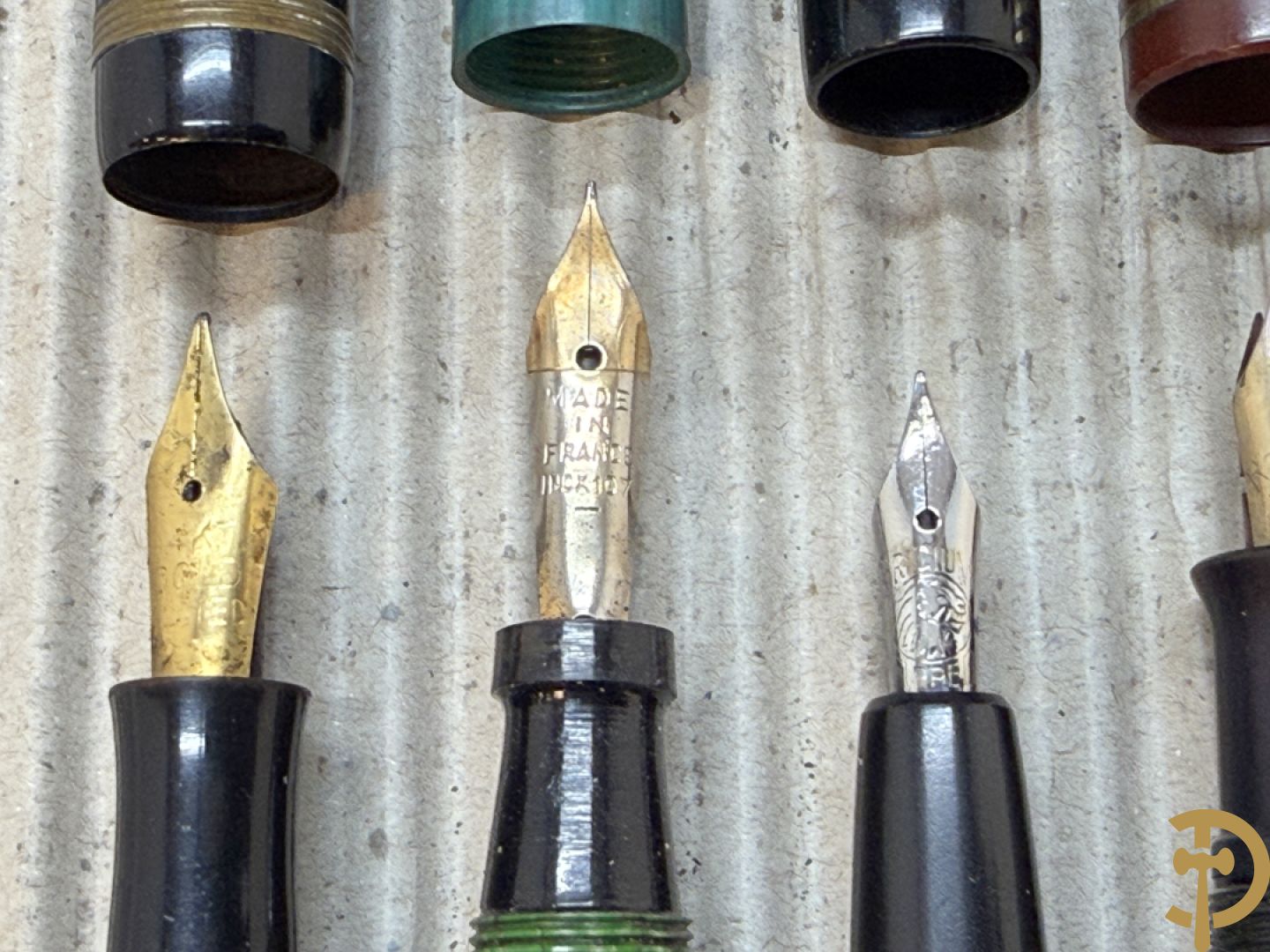 Vijftien oude vulpennen w.o. 5 uit de jaren 