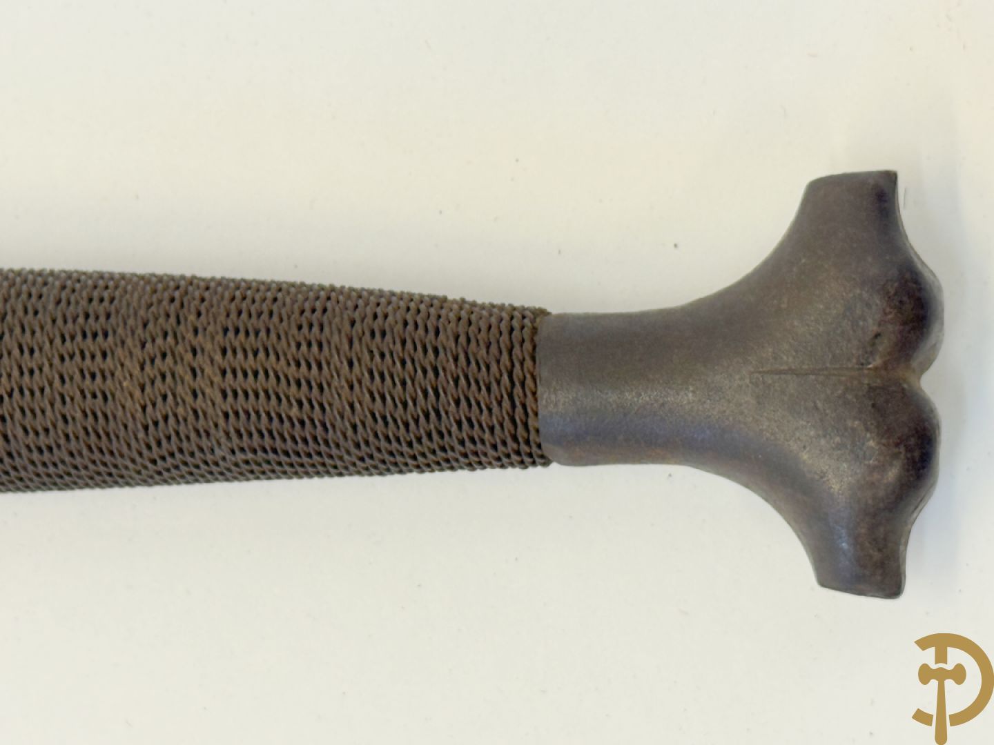 Ijzeren gesmeed zwaard