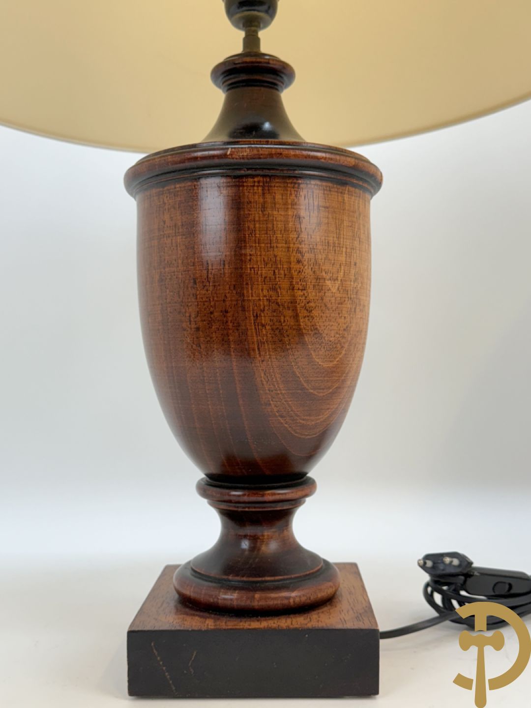 Paar houten lampadaires + paar houten ballusterkandelaars