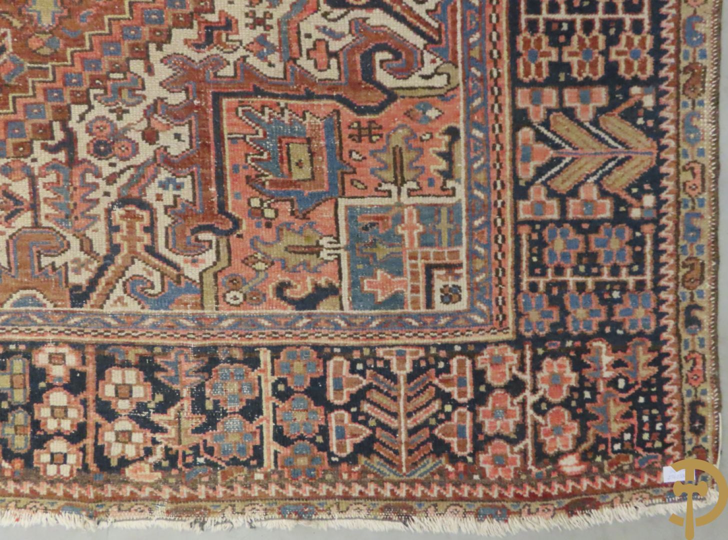 Antiek oosters handgeknoopt tapijt Heriz