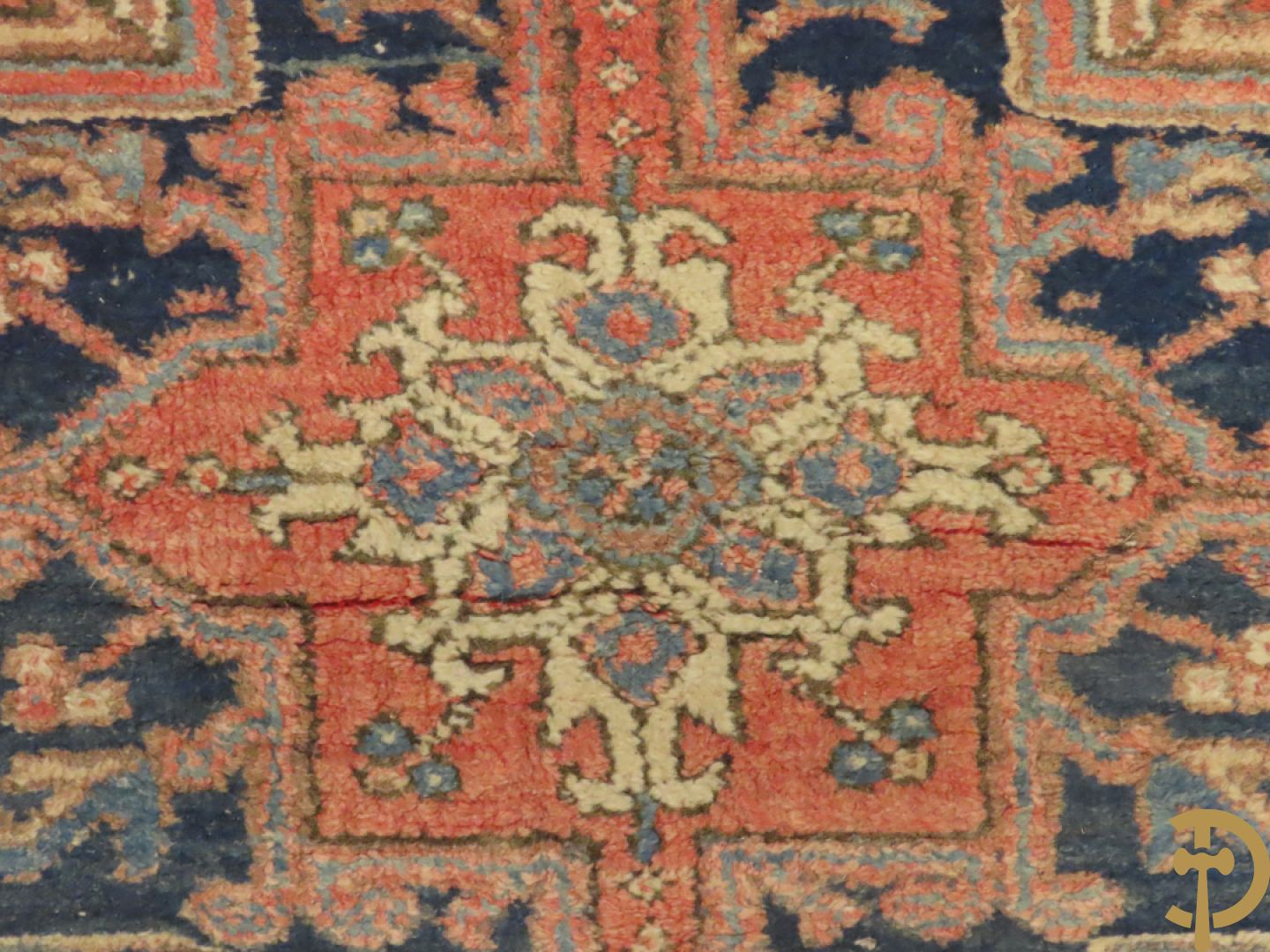 Oosters handgeknoopt tapijt met centraal decor Hamadan