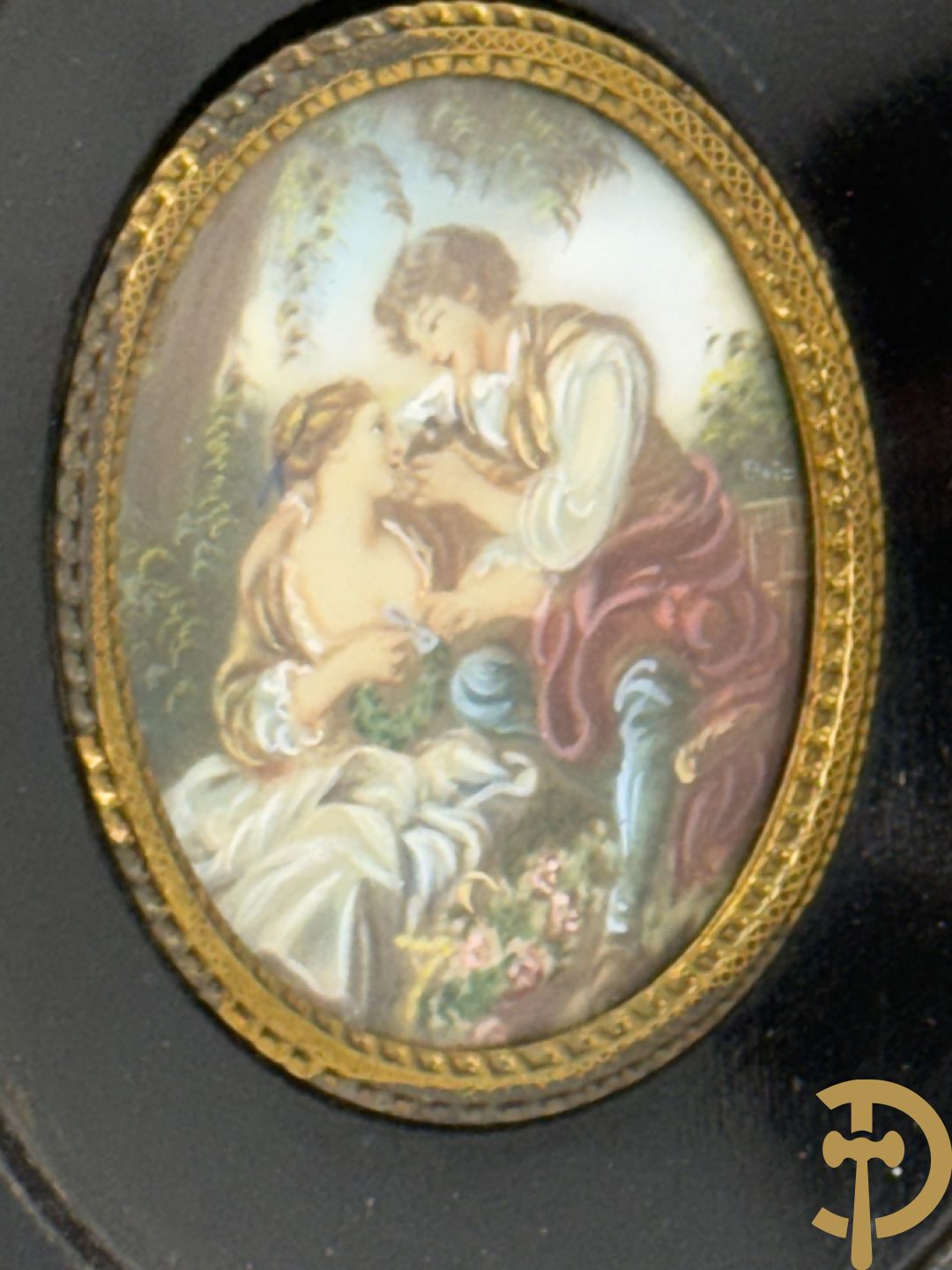 Vier handgekleurde miniaturen met romantische scènes en edeldames