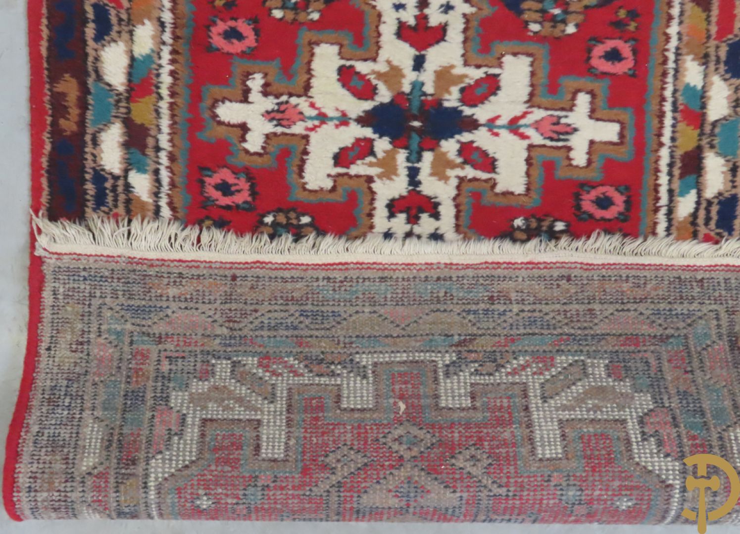 Zes oosterse handgeknoopte tapijten w.o. 2 Bouchara, Hamadan en 2 voettapijtjes