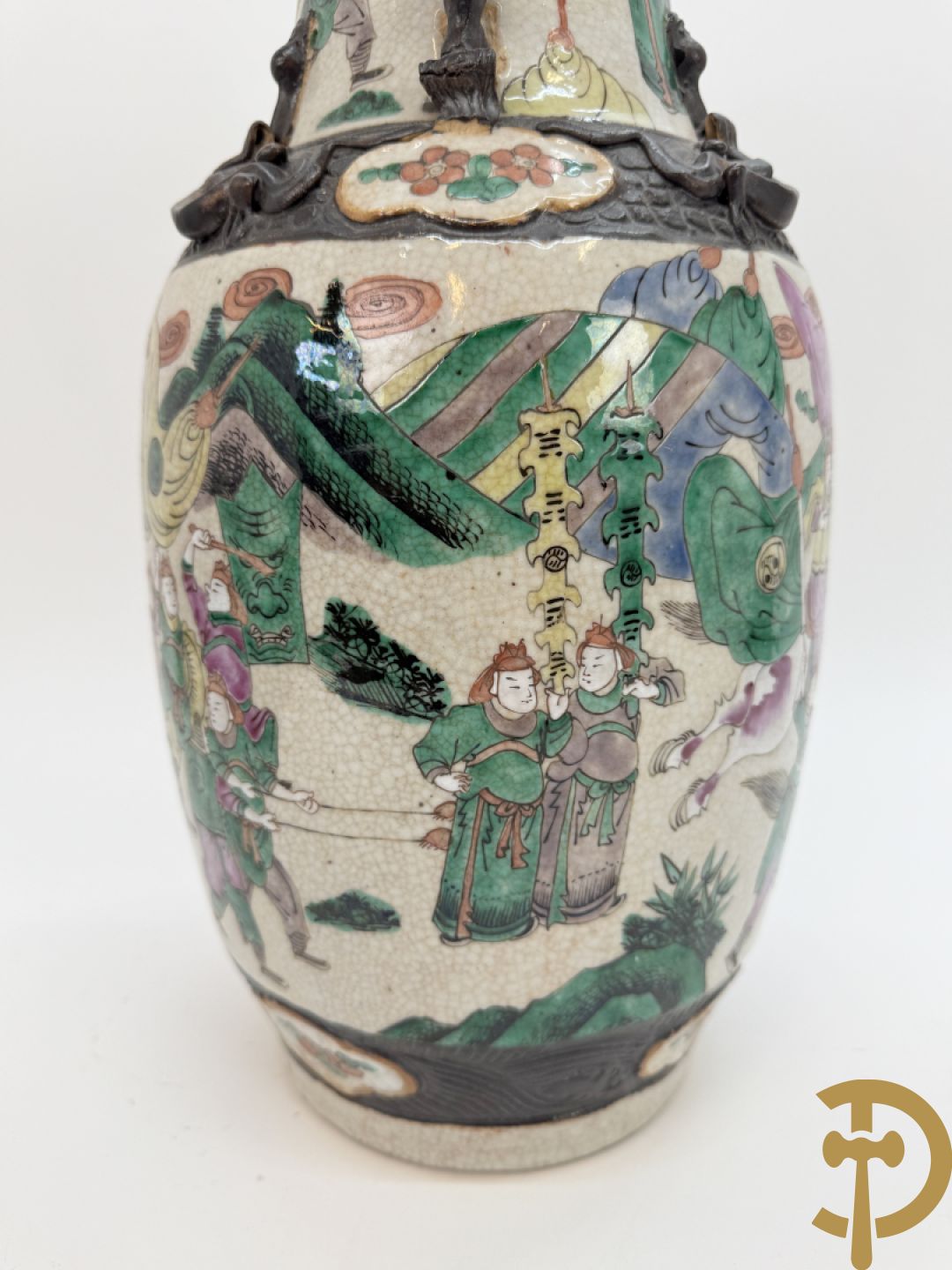 Twee Nankinvazen met geanimeerd krijgerdecor