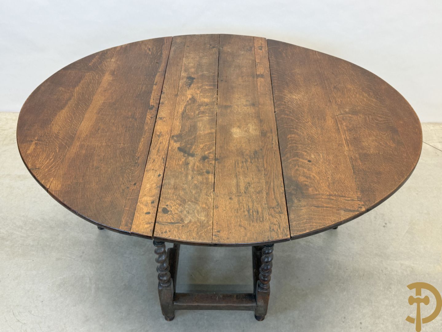 Massief eiken Engelse gateleggtafel met lade op getorste poten