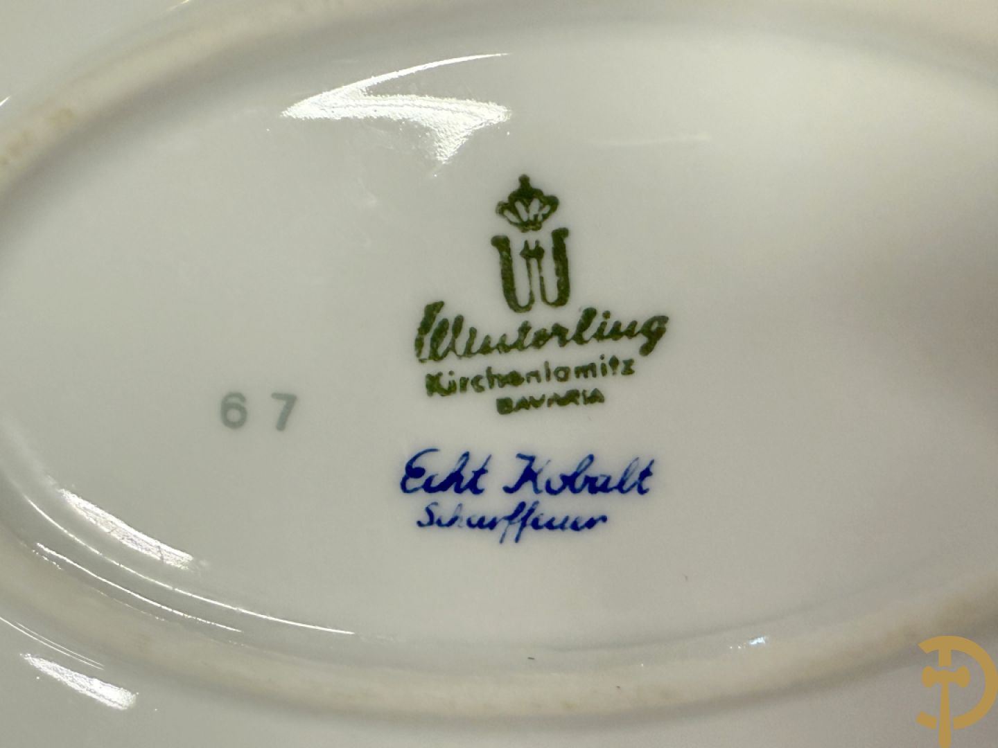 Wit porseleinen servies met vergulde rand, Eschenbach Germany + porseleinen servies met blauwe rand, Winterling Kirchenlamitz Bavaria