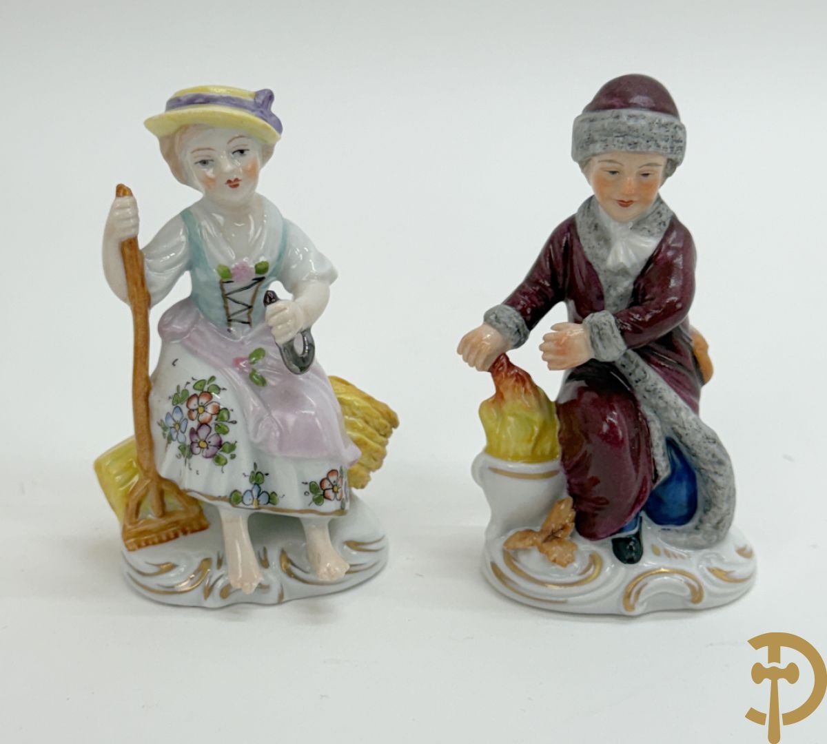 Vier porseleinen beeldjes 