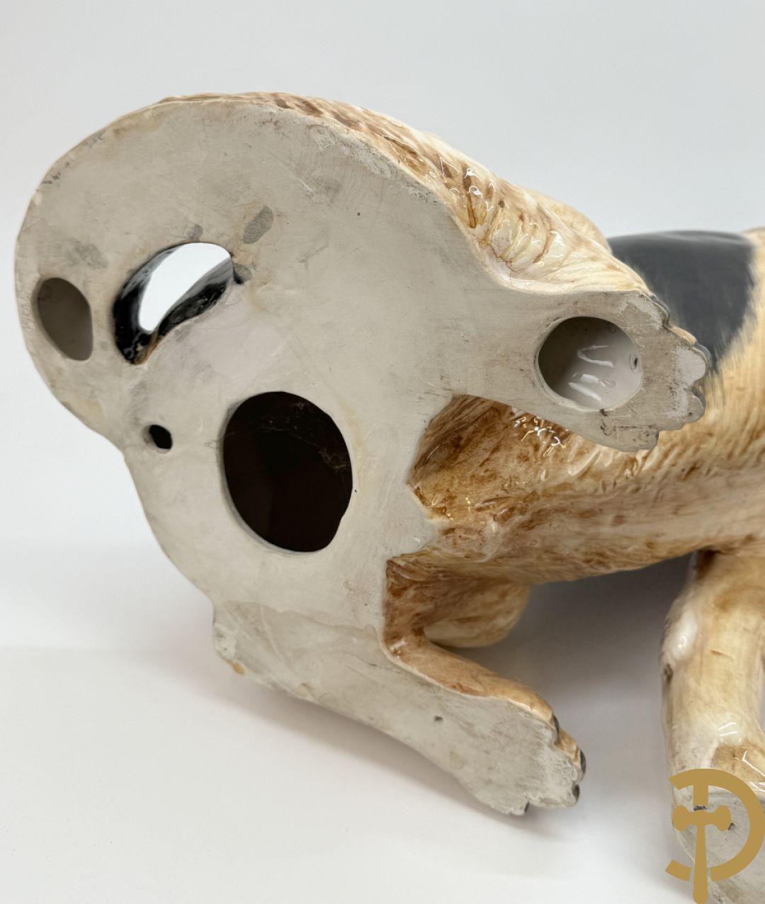 Meerkleurige keramieken Duitse herdershond