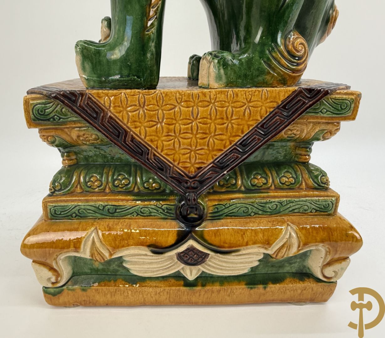 Paar Aziatische geglazuurde Aziatische fo-honden