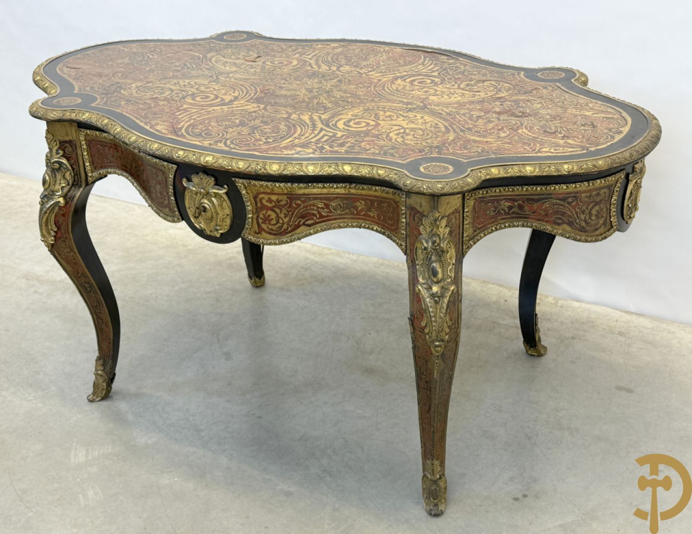 Boulle tafel met lade, Napoleon III, met mooi koperinleg en bronzen ornamenten, 19e