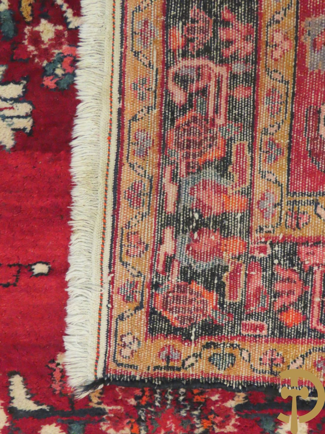 Oosters handgeknoopt tapijt Hamadan met rode fond