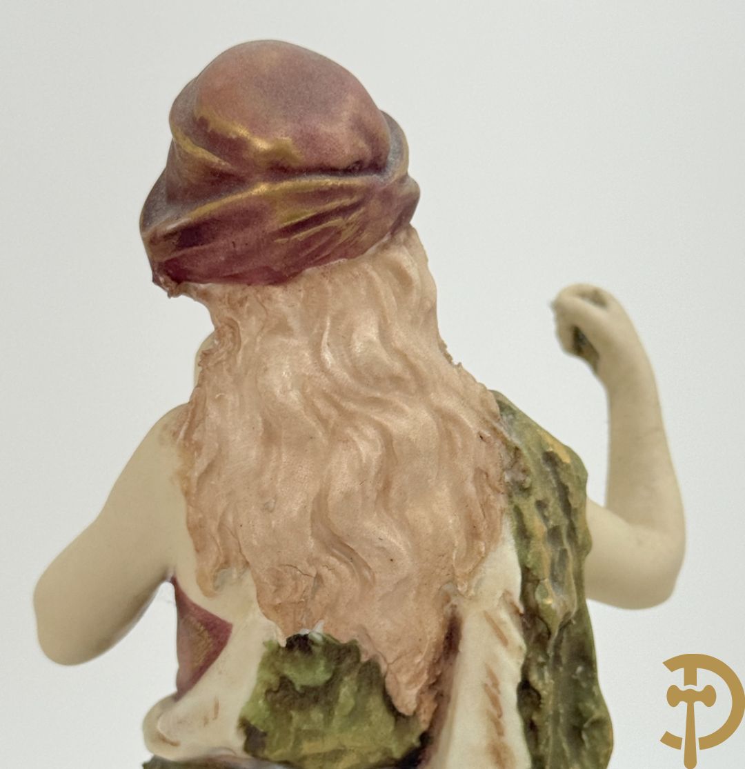 Herderspaar met ram in Royal Dux, onderaan gemerkt 351 en 352