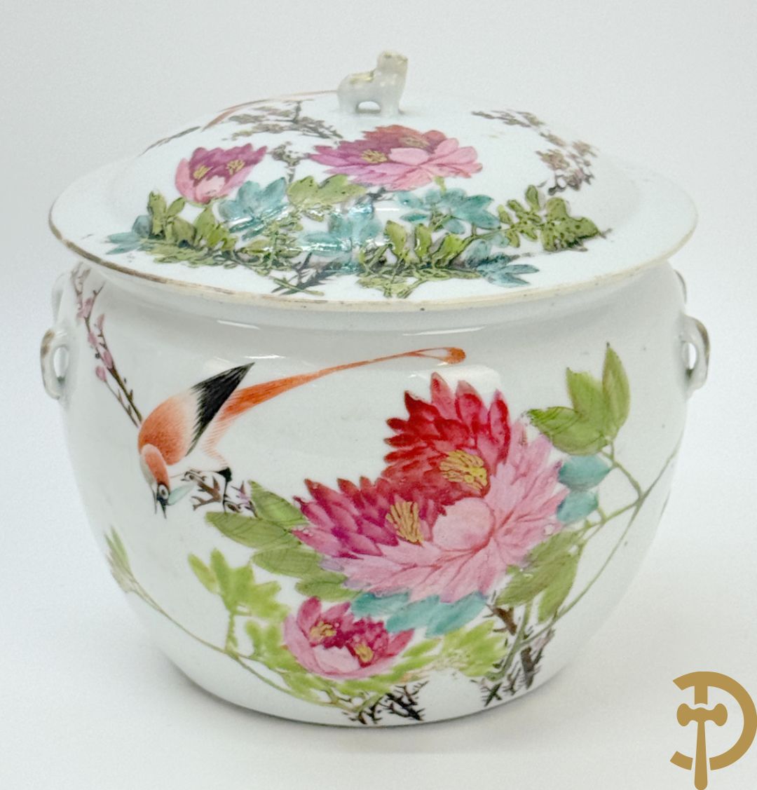 Chinese porseleinen dekselpotiche met vogel- en bloemendecor + Chinese porseleinen dekselkom met bloemen- en vogeldecor