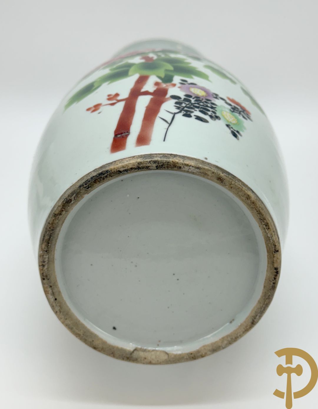 Chinese porseleinen vaas met decor van takken en vogels + Chinese porseleinen vaas met bloemendecor