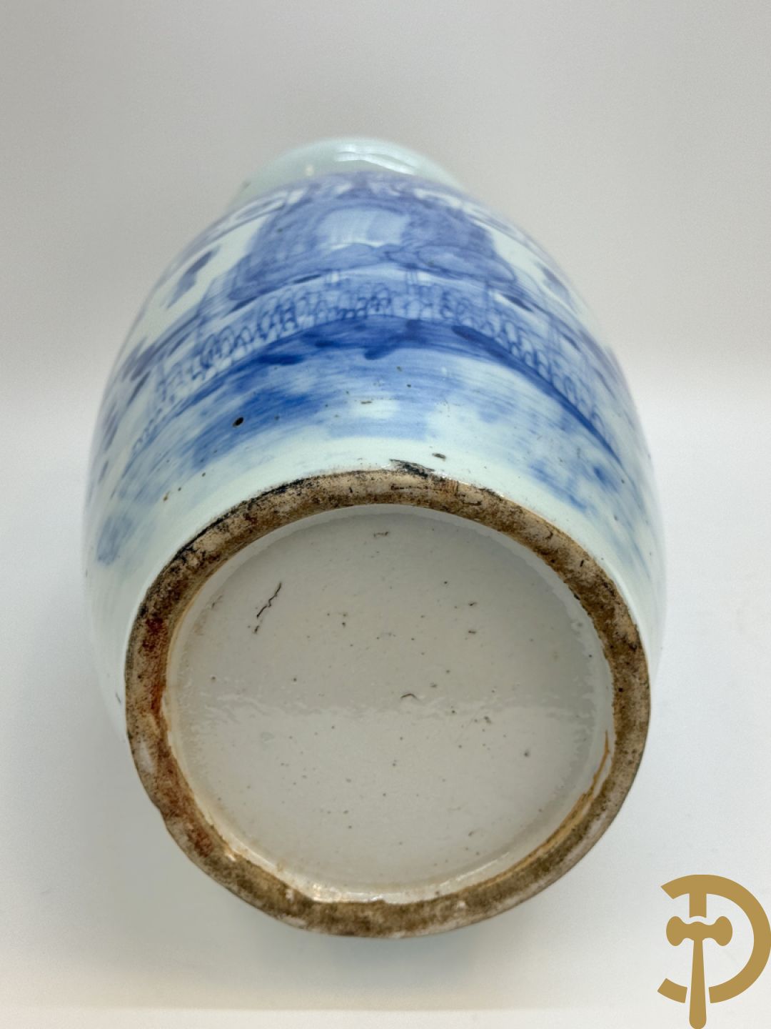 Paar Chinese blauw/wit vazen met geanimeerd huizendecor