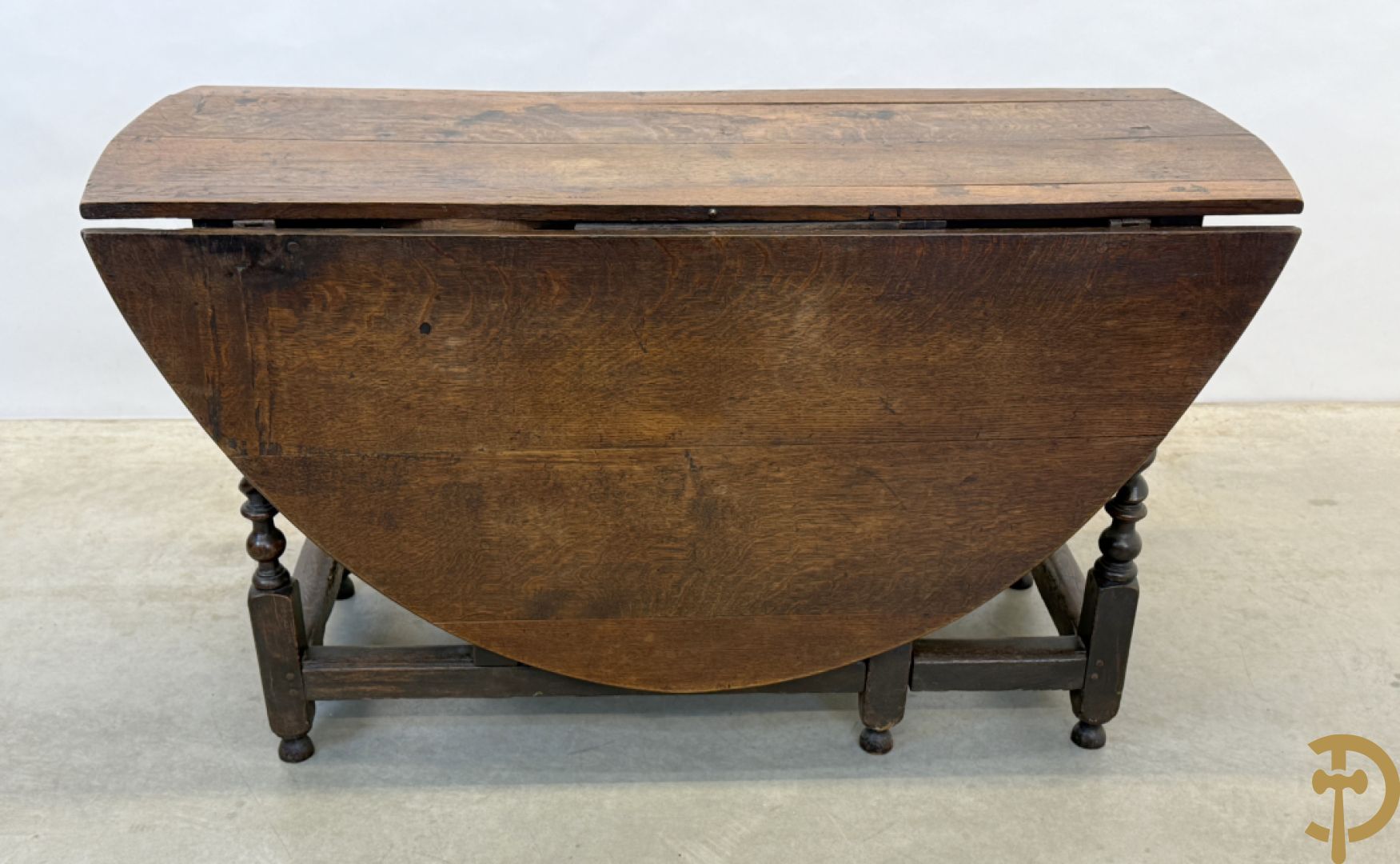 Massief eiken Engelse gateleggtafel met lade op getorste poten