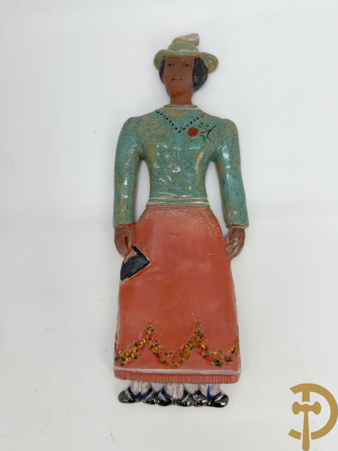 Elf keramieken basreliefs van reuzen