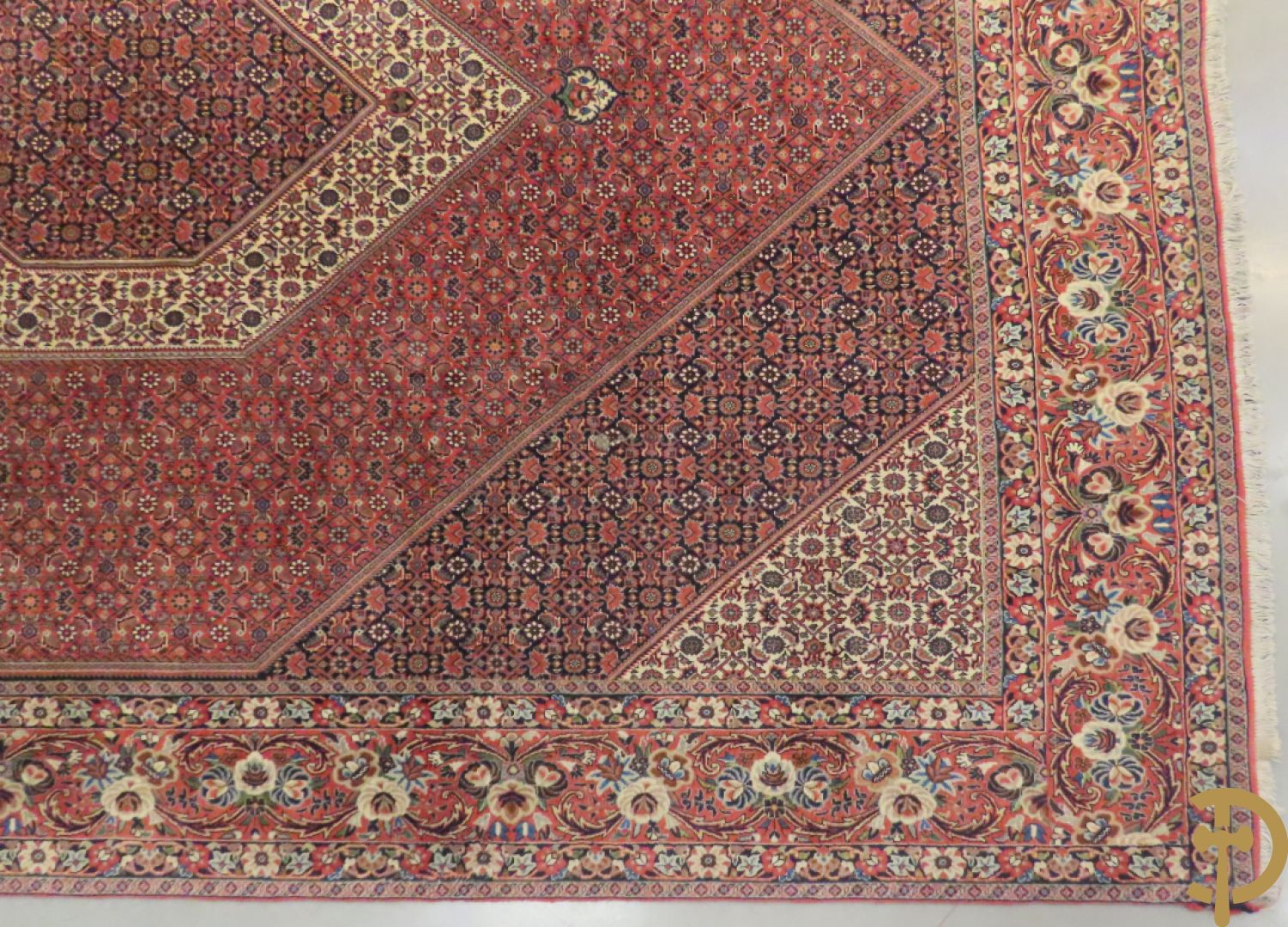 Oosters handgeknoopt tapijt Bidjar