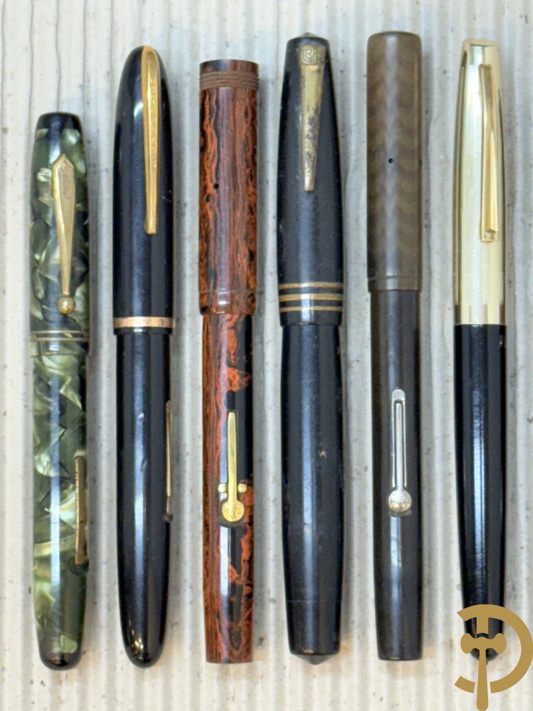 Vijftien oude vulpennen w.o. 5 uit de jaren 