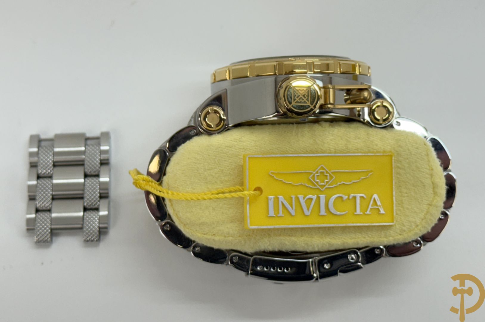 Collectors herenuurwerk, Invicta, bezet met drakendecor, met bijhorende box