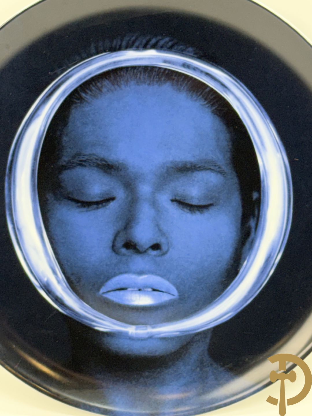 KIMIKO Yoshida getekend 