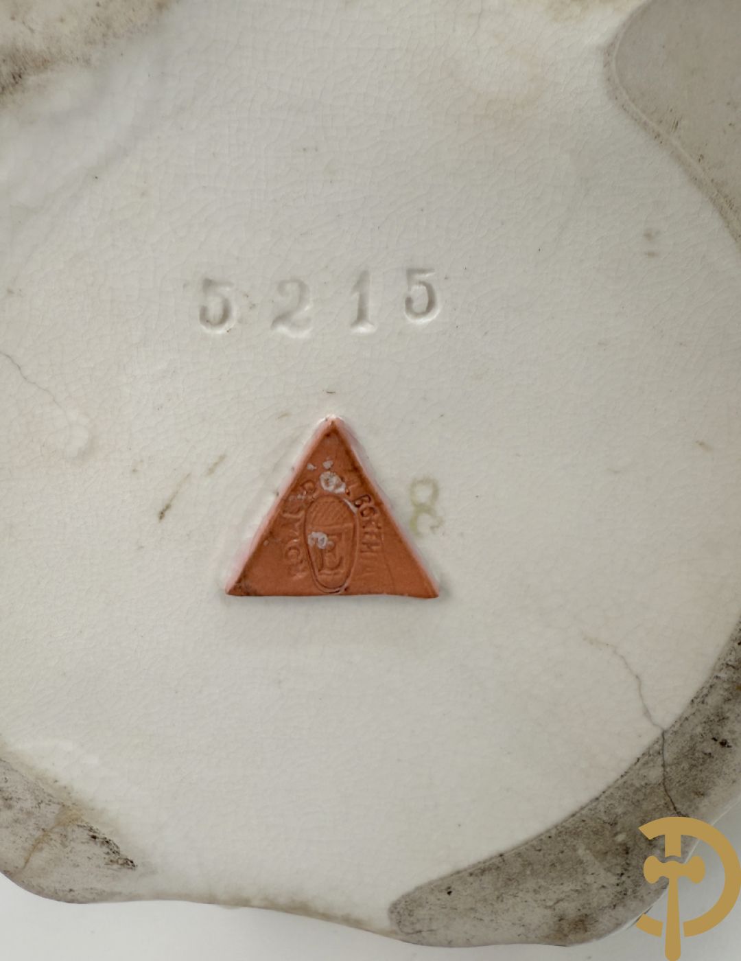 Paar Royal Dux vazen met bloemen bezet