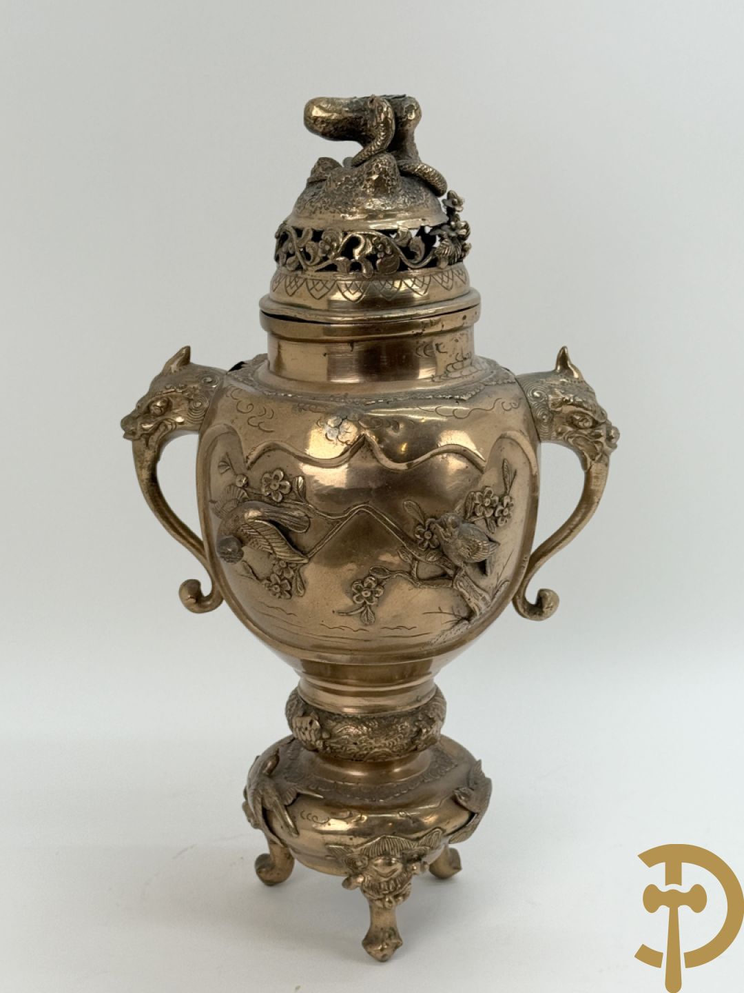 Vergulde bronzen Japanse brule parfum met vogelmotieven en bovenaan met slang bezet