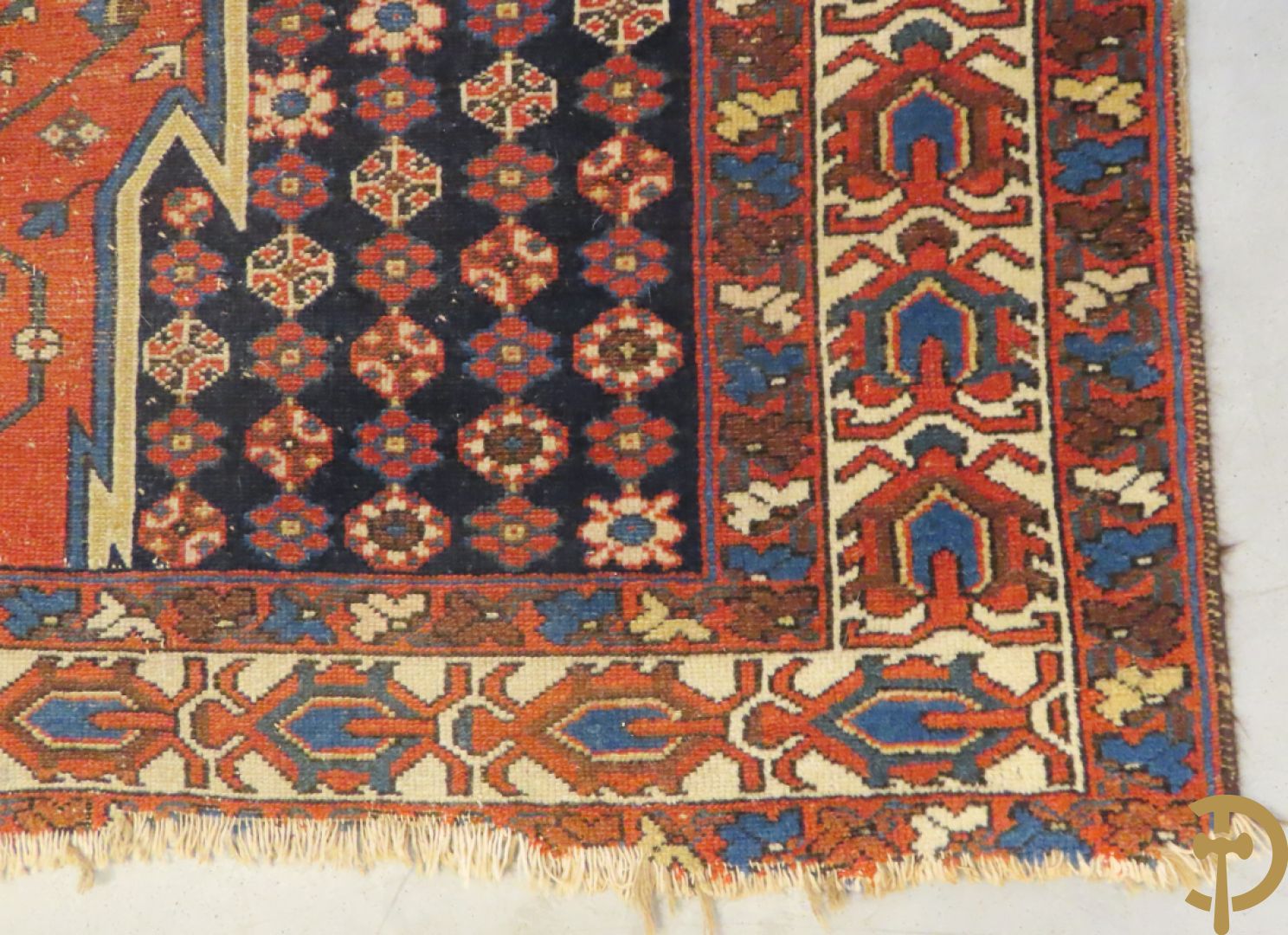 Drie oosterse handgeknoopte tapijten Kaukasus