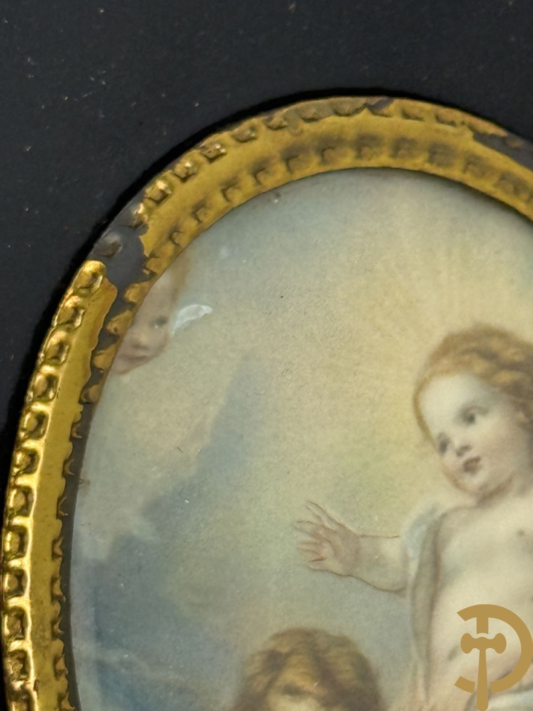 Vier handgekleurde miniaturen met romantische scènes en edeldames