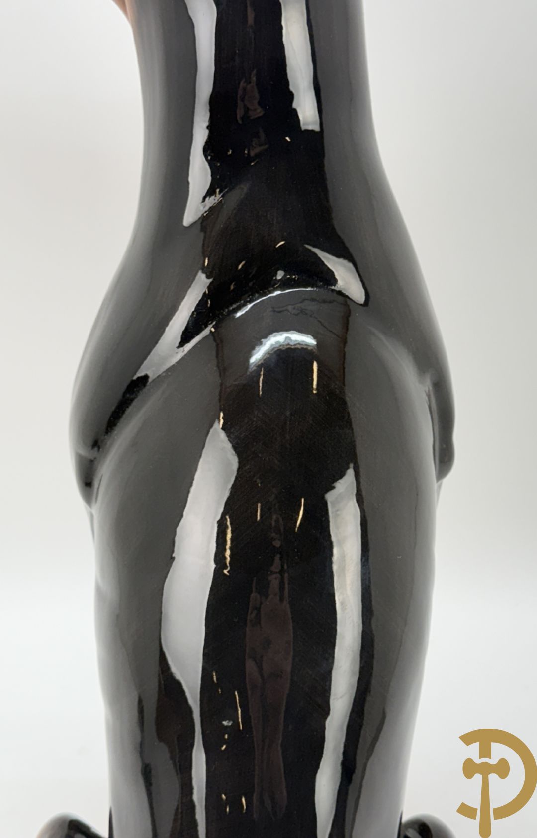 Dobberman in meerkleurige Italiaanse faience