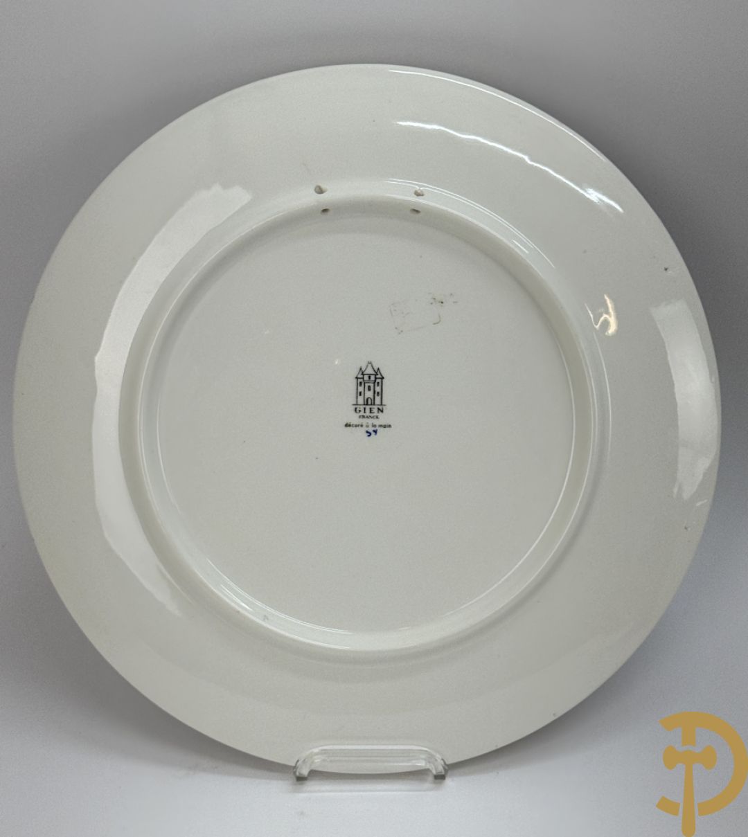 Gien schaal, 2 borden, coupe en 2 vazen met cupidodecor, decor 54