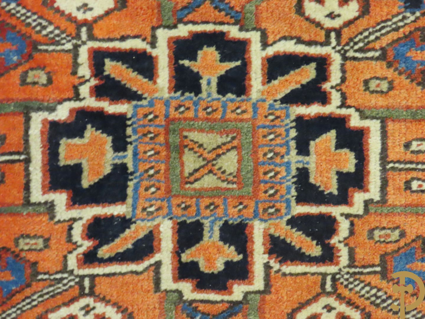 Antiek oosters handgeknoopt tapijt heriz