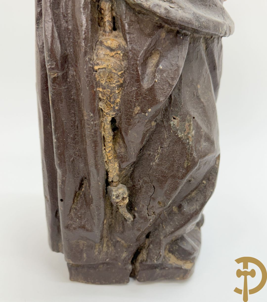 Gepolychromeerde houtsculptuur van Sint-Antonius met kind + gepolychromeerde houtgesculpteerde Madonna met kind + houtsculptuur van Sint-Jacob