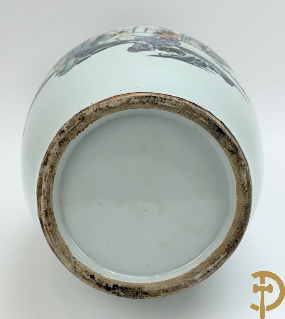 Chinese porseleinen vaas met decor van Chinese dames en kinderen