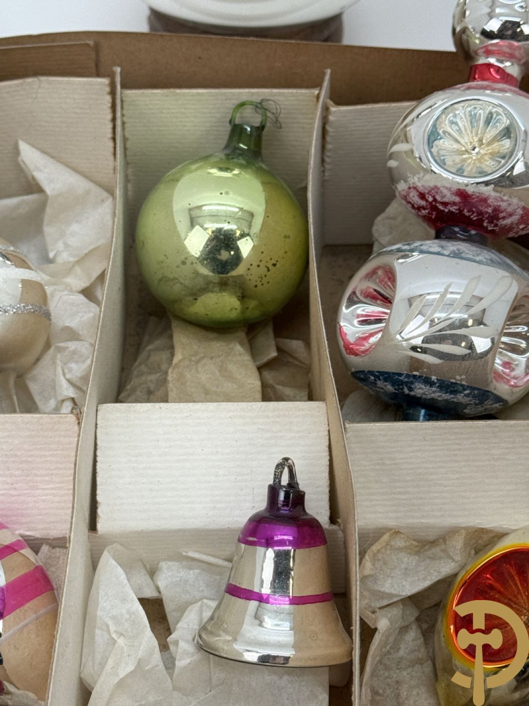 Antiek mondglazen kerstballen, Ajeko en pieken