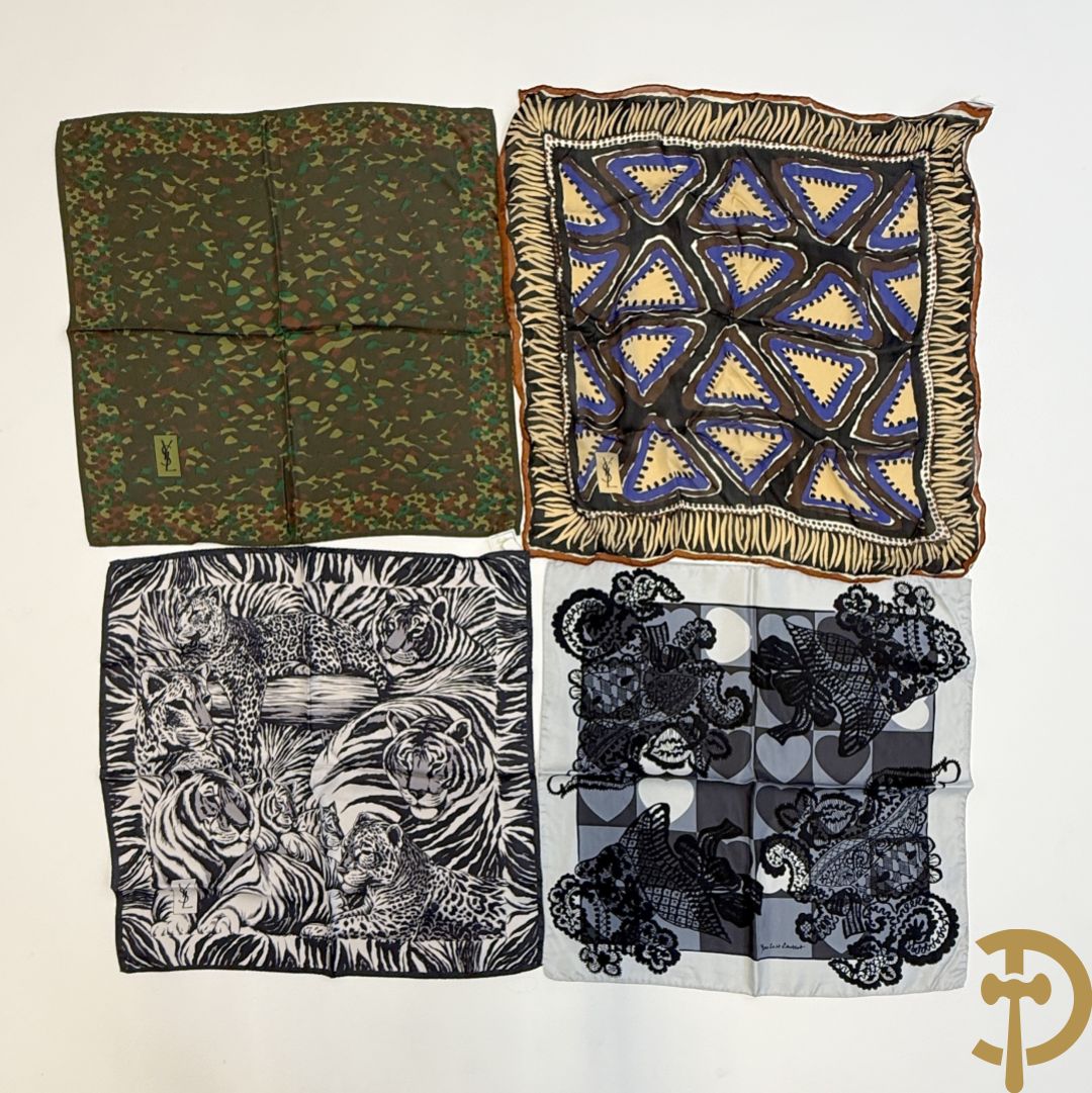 Vier foulards Yves Saint Laurent (nooit gedragen komt uit winkel restant)