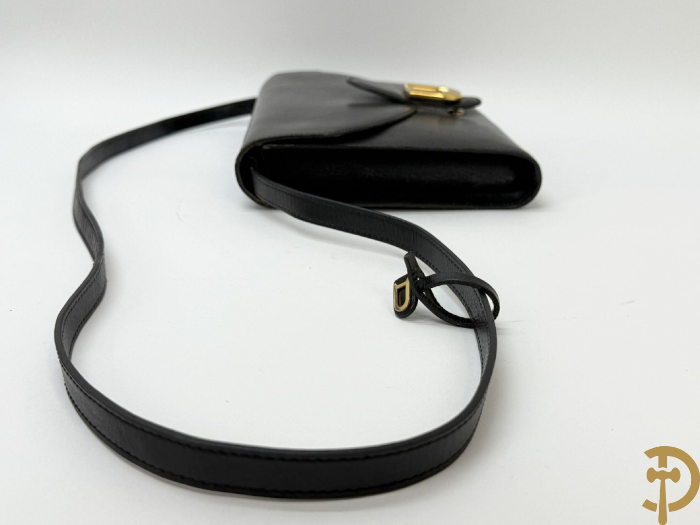 Twee vintage Delvaux handtassen (zwart en bruin) + geldbeugel + lege doosjes