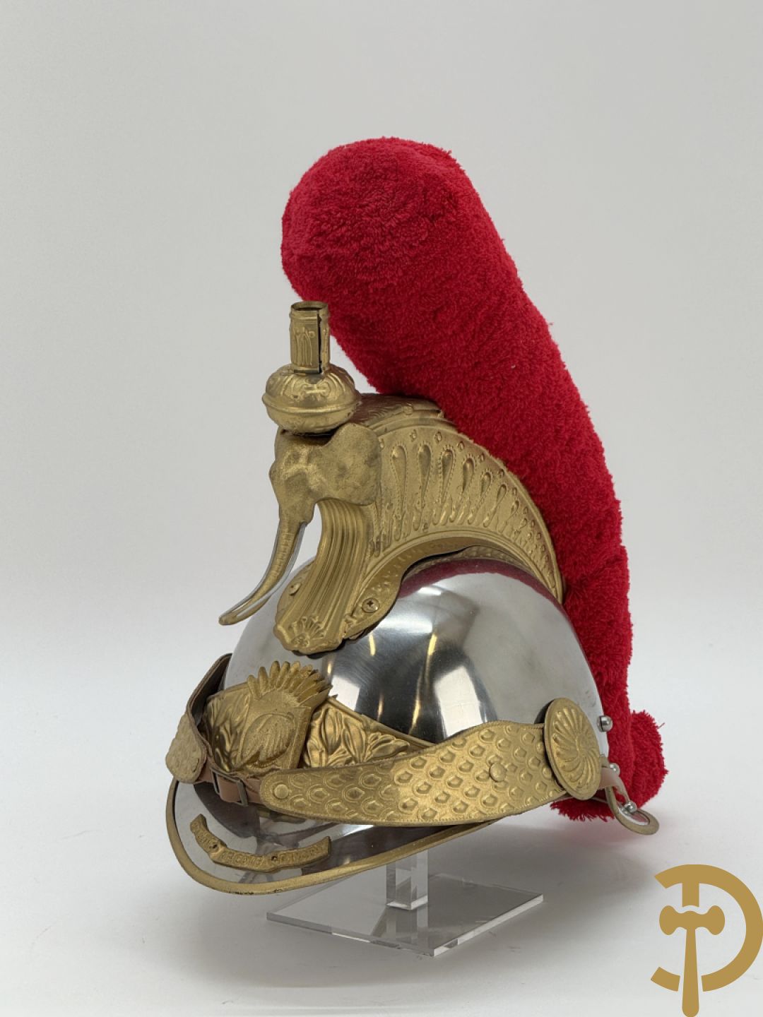 Metalen helm van de Republikeinse garde van de Ivoorkust