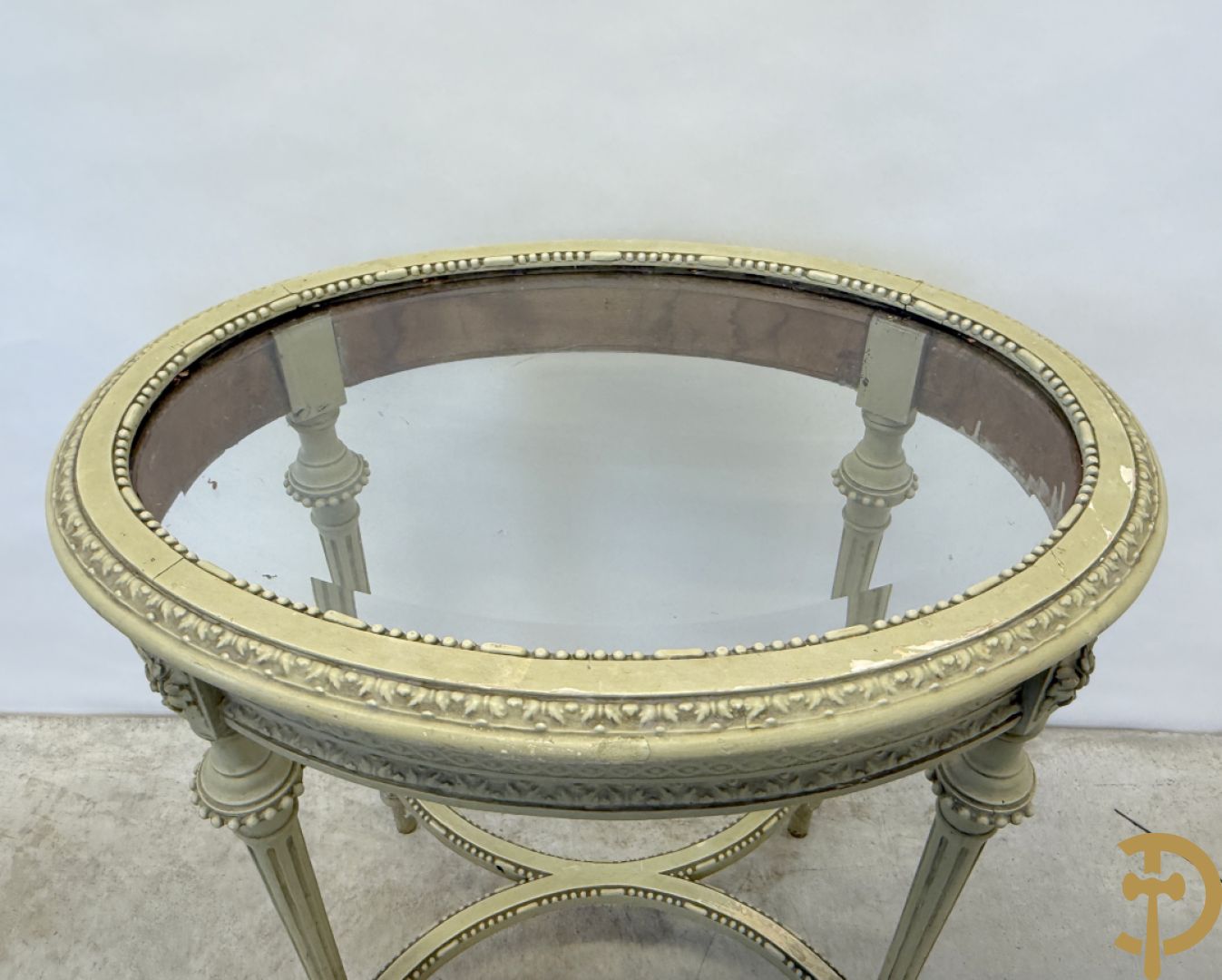 Louis XVI salonensemble bestaande uit canapé, 2 armzetels, 2 stoelen en salontafel