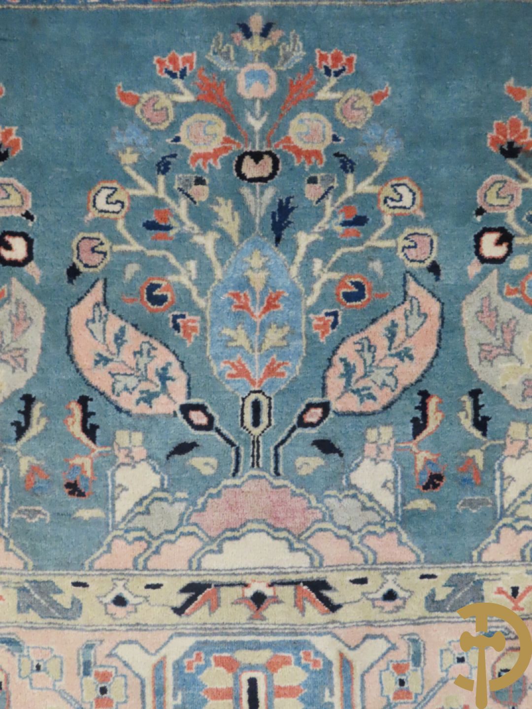 Oosters handgeknoopt tapijt Keshan met bloemen- en vogelmotieven