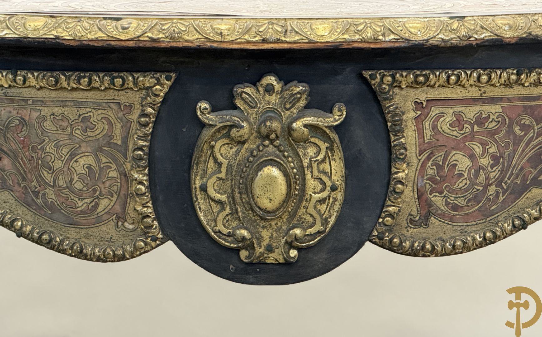 Boulle tafel met lade, Napoleon III, met mooi koperinleg en bronzen ornamenten, 19e
