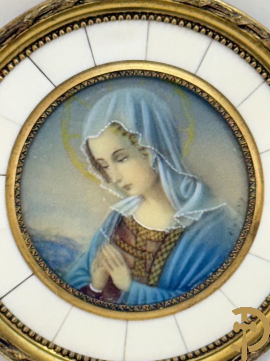 Vijf miniaturen met damersportretten en romantische scène, waarvan 4 getekend : de Roussely, Canova, Siluce ? en Domery ?