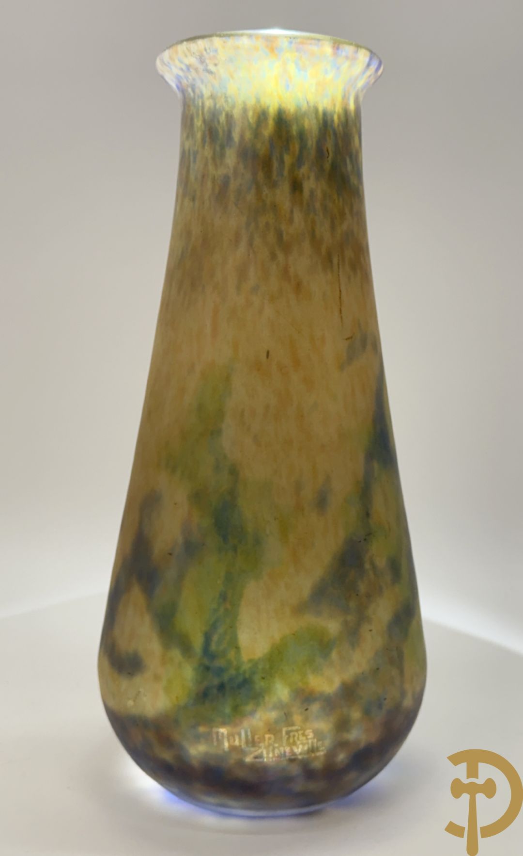 MÜLLER FRERES Luneville getekend, Art Deco vaas in glaspasta