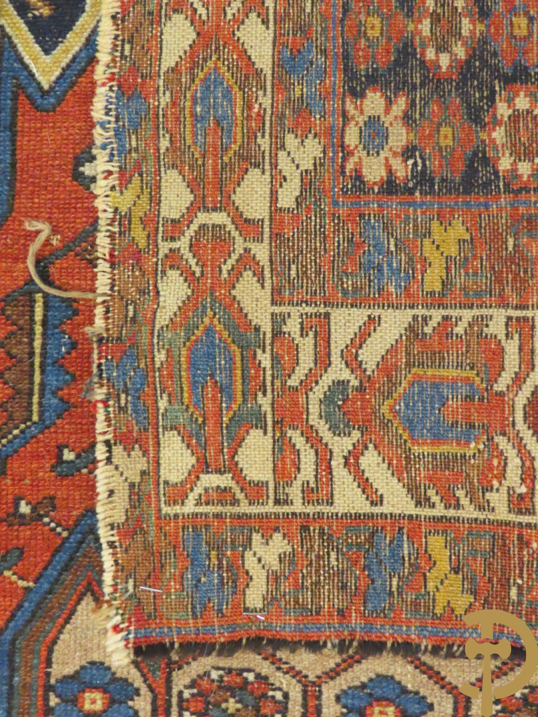 Drie oosterse handgeknoopte tapijten Kaukasus