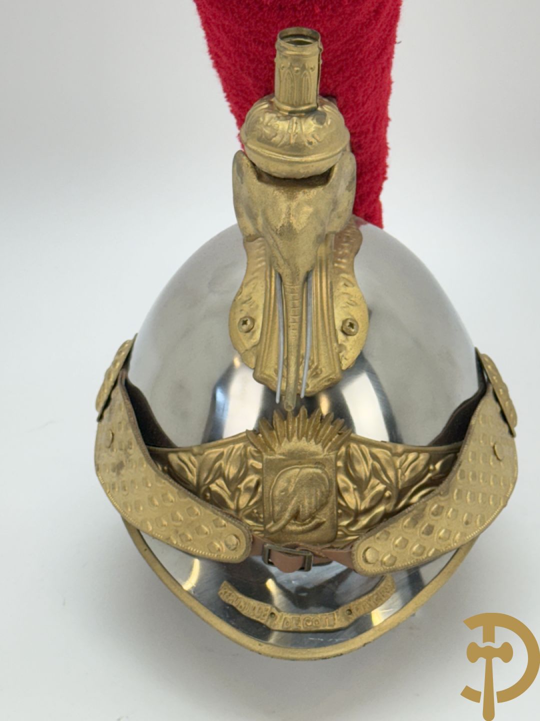 Metalen helm van de Republikeinse garde van de Ivoorkust