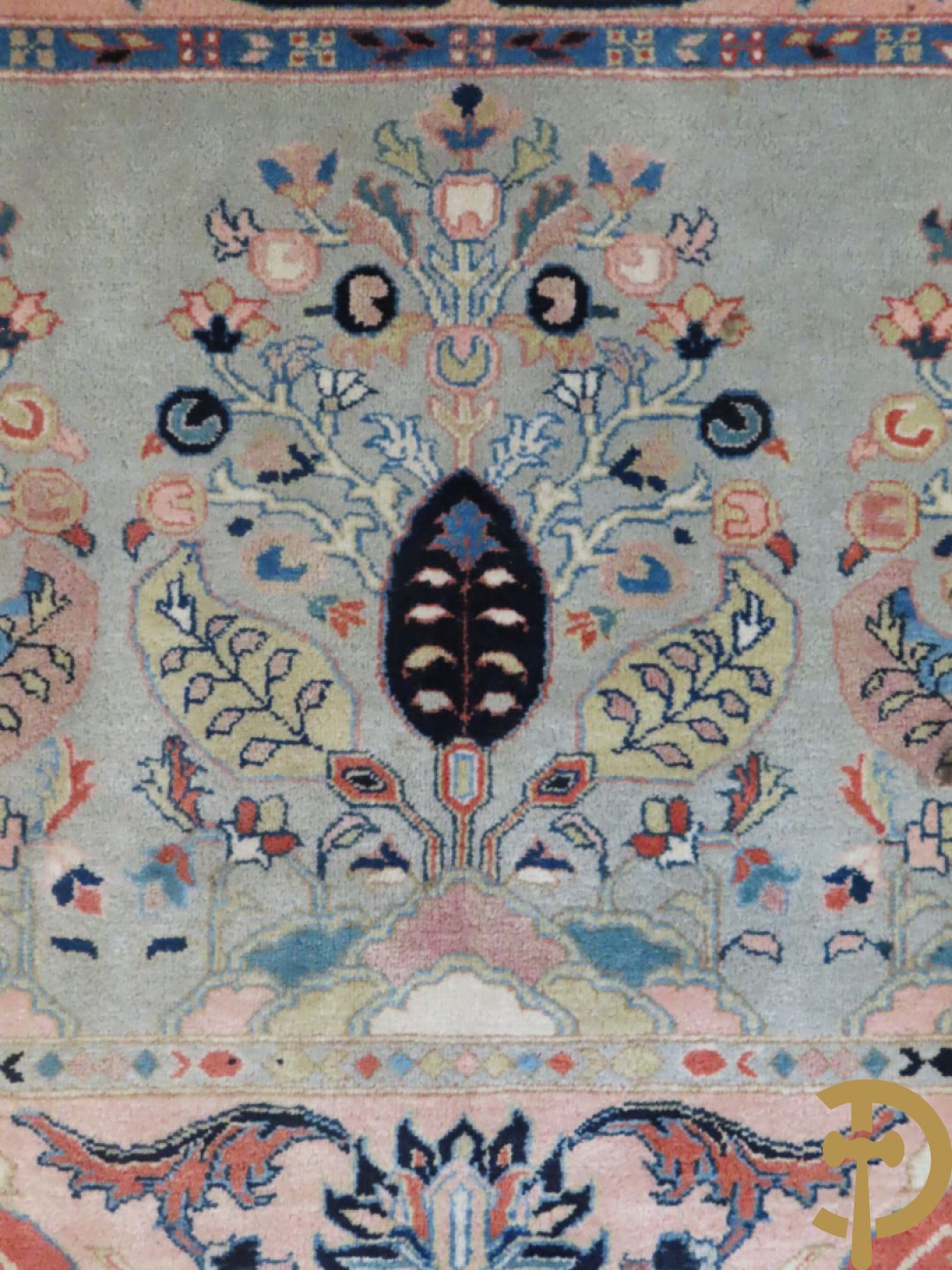 Oosters handgeknoopt tapijt Keshan met bloemen- en vogelmotieven