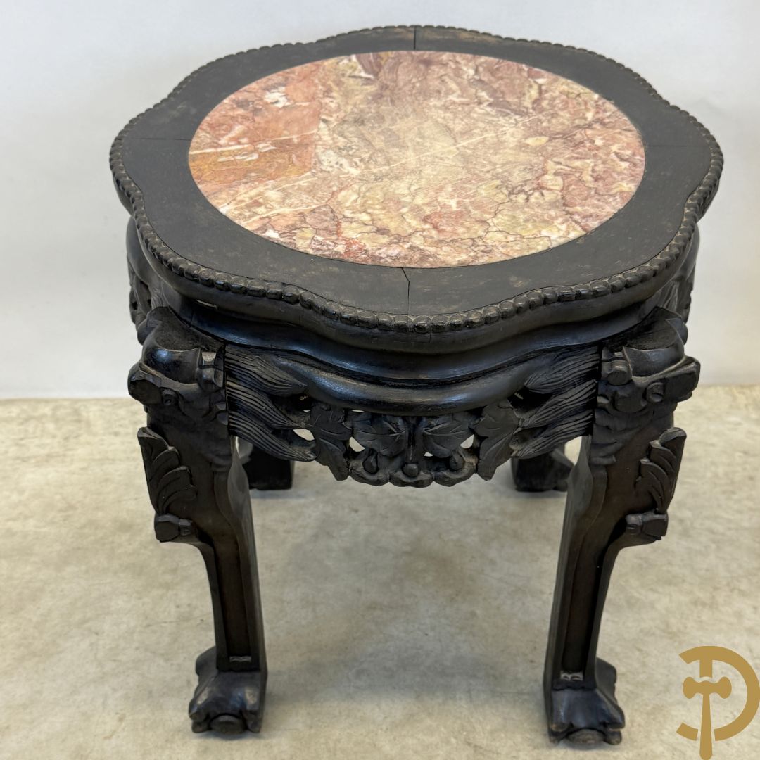 Chinese hardhouten lage sokkel + Chinese hardhouten hoge sokkel op 5 poten + Chinese hardhouten kleine sokkel